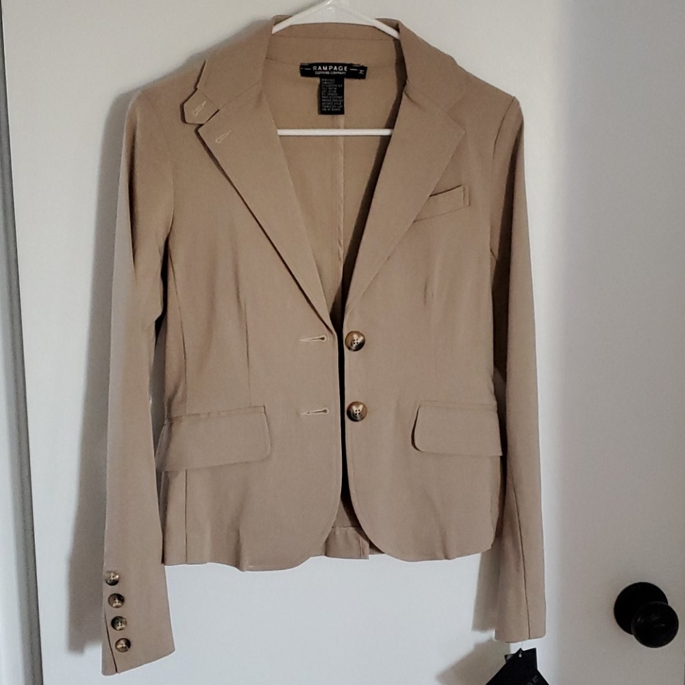 NWT Rampage tan blazer